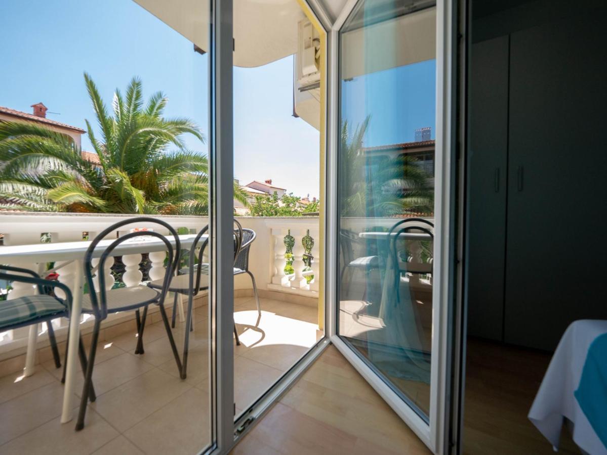 Cozy Apartment With Breakfast On Request 1 Pula Exterior photo
