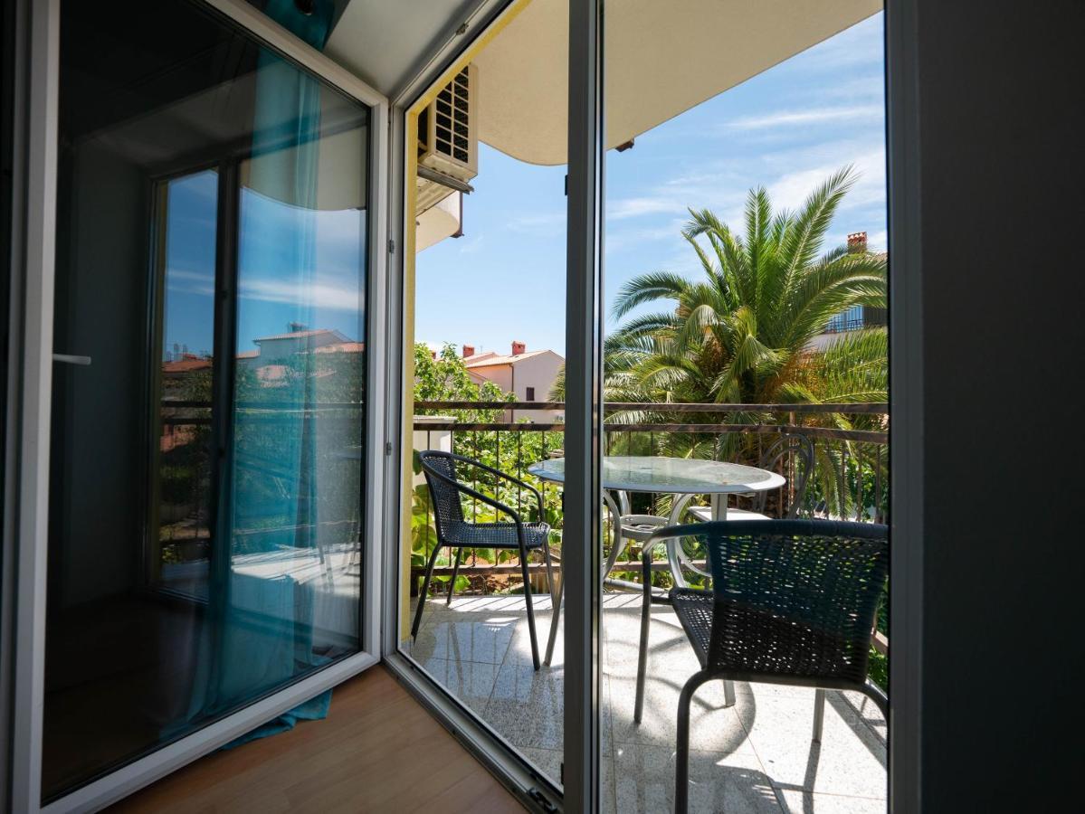 Cozy Apartment With Breakfast On Request 1 Pula Exterior photo