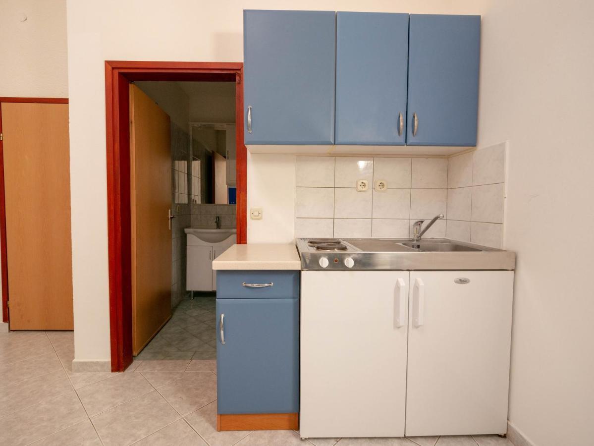 Cozy Apartment With Breakfast On Request 1 Pula Exterior photo