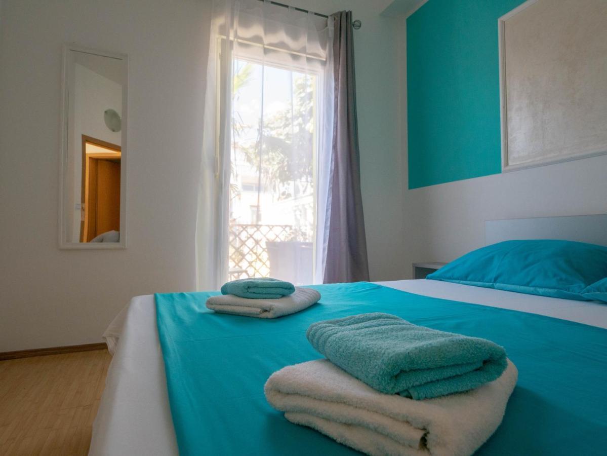 Cozy Apartment With Breakfast On Request 1 Pula Exterior photo